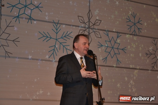 Zdjęcie w galerii na portalu naszraciborz.pl: Edward Simoni porwał publiczność w Tworkowie  wiadomości z regionu