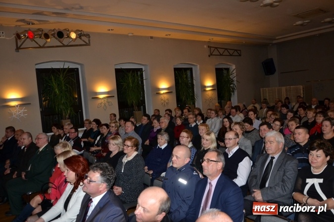 Zdjęcie w galerii na portalu naszraciborz.pl: Edward Simoni porwał publiczność w Tworkowie  wiadomości z regionu