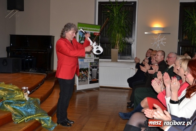 Zdjęcie w galerii na portalu naszraciborz.pl: Edward Simoni porwał publiczność w Tworkowie  wiadomości z regionu
