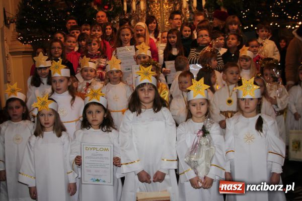 Zdjęcie w galerii na portalu naszraciborz.pl: Kolędowanie z Turniokami w Tworkowie wiadomości z regionu