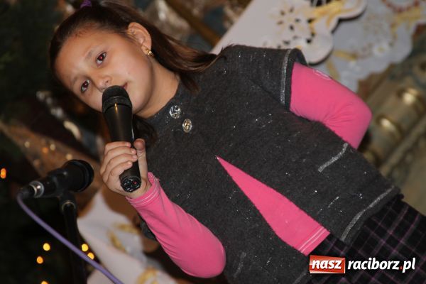 Zdjęcie w galerii na portalu naszraciborz.pl: Kolędowanie z Turniokami w Tworkowie wiadomości z regionu