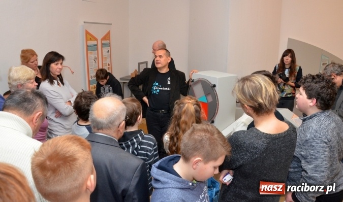 Zdjęcie w galerii na portalu naszraciborz.pl: Wszystko... jest liczbą - zobacz zdjęcia z otwarcia nowej wystawy w raciborskim Muzeum wiadomości z regionu