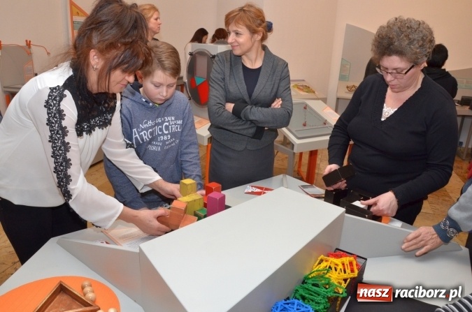 Zdjęcie w galerii na portalu naszraciborz.pl: Wszystko... jest liczbą - zobacz zdjęcia z otwarcia nowej wystawy w raciborskim Muzeum wiadomości z regionu