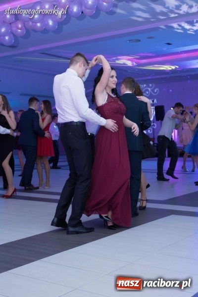 Zdjęcie w galerii na portalu naszraciborz.pl: Przednia zabawa na studniówce ZSOMS  wiadomości z regionu