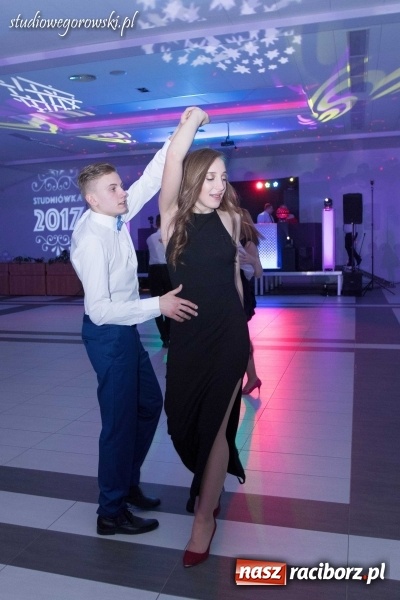 Zdjęcie w galerii na portalu naszraciborz.pl: Przednia zabawa na studniówce ZSOMS  wiadomości z regionu