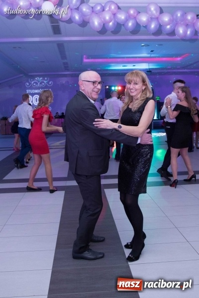 Zdjęcie w galerii na portalu naszraciborz.pl: Przednia zabawa na studniówce ZSOMS  wiadomości z regionu