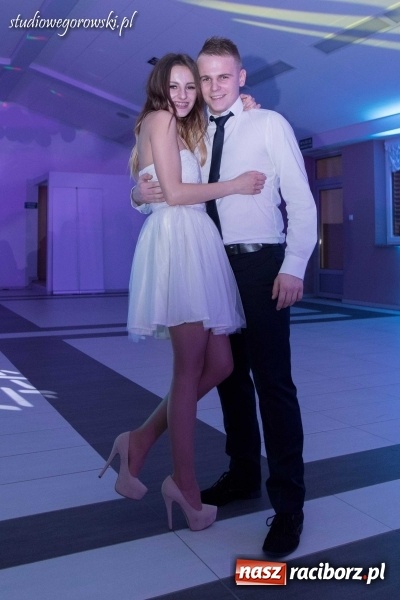 Zdjęcie w galerii na portalu naszraciborz.pl: Przednia zabawa na studniówce ZSOMS  wiadomości z regionu