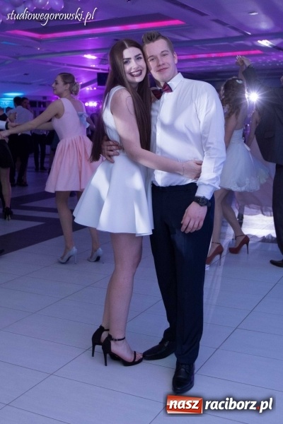 Zdjęcie w galerii na portalu naszraciborz.pl: Przednia zabawa na studniówce ZSOMS  wiadomości z regionu