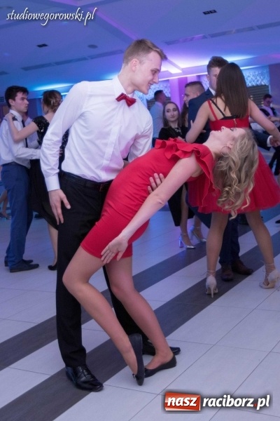 Zdjęcie w galerii na portalu naszraciborz.pl: Przednia zabawa na studniówce ZSOMS  wiadomości z regionu