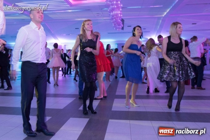 Zdjęcie w galerii na portalu naszraciborz.pl: Przednia zabawa na studniówce ZSOMS  wiadomości z regionu