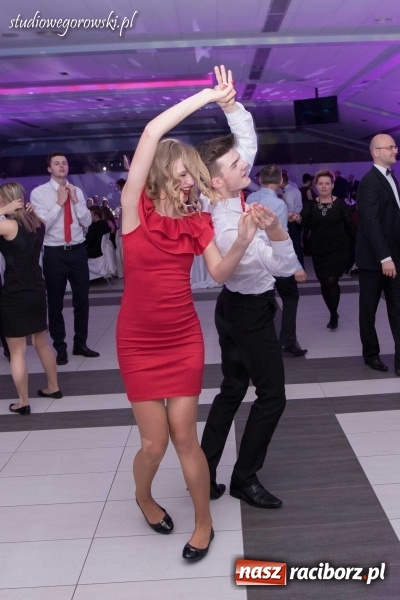 Zdjęcie w galerii na portalu naszraciborz.pl: Przednia zabawa na studniówce ZSOMS  wiadomości z regionu