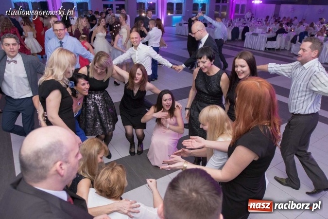 Zdjęcie w galerii na portalu naszraciborz.pl: Przednia zabawa na studniówce ZSOMS  wiadomości z regionu