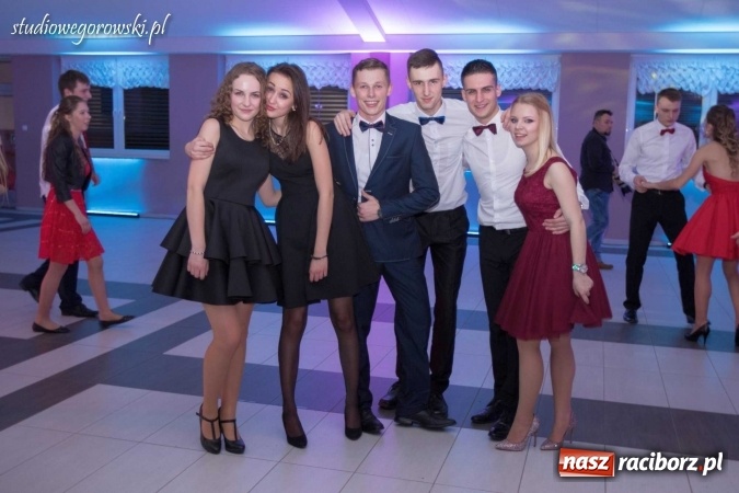 Zdjęcie w galerii na portalu naszraciborz.pl: Przednia zabawa na studniówce ZSOMS  wiadomości z regionu