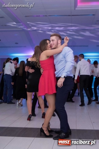 Zdjęcie w galerii na portalu naszraciborz.pl: Przednia zabawa na studniówce ZSOMS  wiadomości z regionu