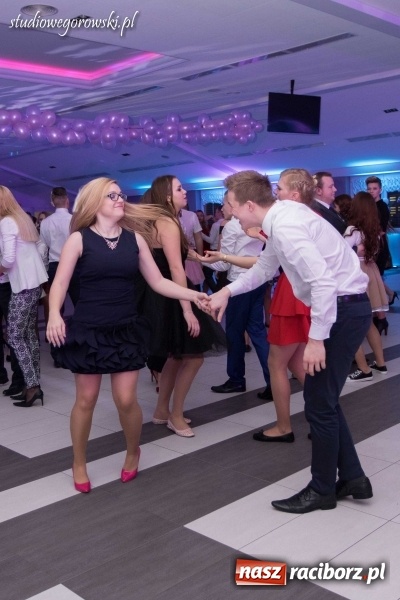 Zdjęcie w galerii na portalu naszraciborz.pl: Przednia zabawa na studniówce ZSOMS  wiadomości z regionu