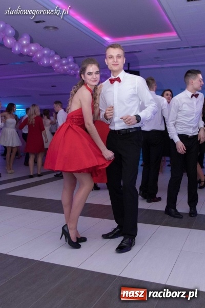 Zdjęcie w galerii na portalu naszraciborz.pl: Przednia zabawa na studniówce ZSOMS  wiadomości z regionu