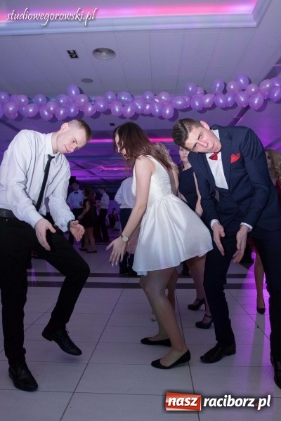 Zdjęcie w galerii na portalu naszraciborz.pl: Przednia zabawa na studniówce ZSOMS  wiadomości z regionu