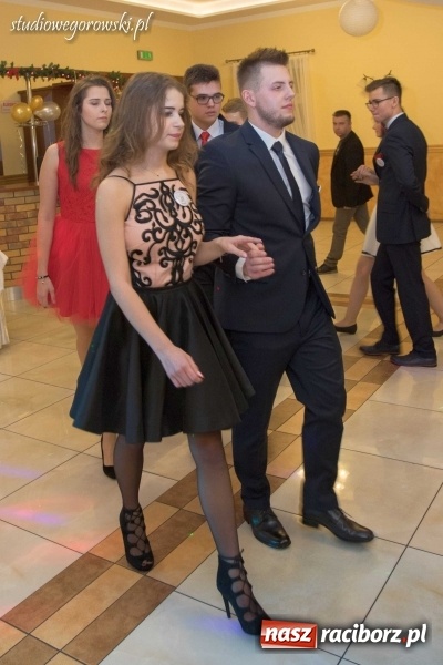 Zdjęcie w galerii na portalu naszraciborz.pl: Bal maturalny raciborskiego Mechanika  wiadomości z regionu