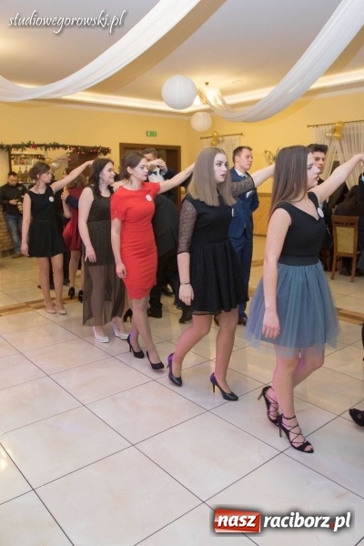 Zdjęcie w galerii na portalu naszraciborz.pl: Bal maturalny raciborskiego Mechanika  wiadomości z regionu