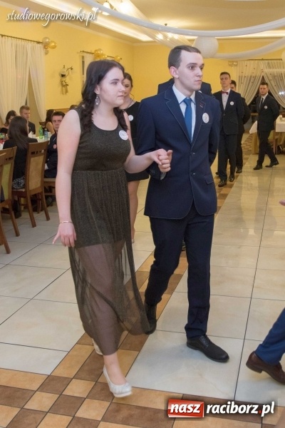 Zdjęcie w galerii na portalu naszraciborz.pl: Bal maturalny raciborskiego Mechanika  wiadomości z regionu