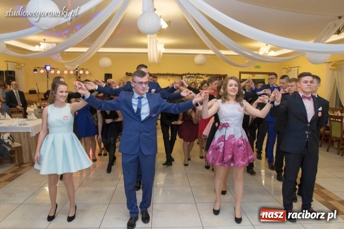 Zdjęcie w galerii na portalu naszraciborz.pl: Bal maturalny raciborskiego Mechanika  wiadomości z regionu