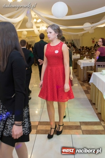 Zdjęcie w galerii na portalu naszraciborz.pl: Bal maturalny raciborskiego Mechanika  wiadomości z regionu