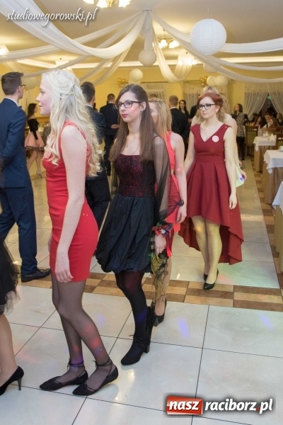 Zdjęcie w galerii na portalu naszraciborz.pl: Bal maturalny raciborskiego Mechanika  wiadomości z regionu