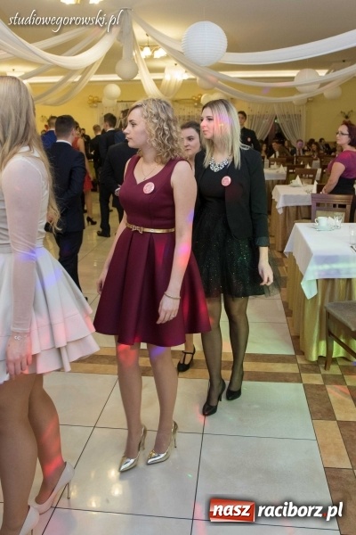 Zdjęcie w galerii na portalu naszraciborz.pl: Bal maturalny raciborskiego Mechanika  wiadomości z regionu