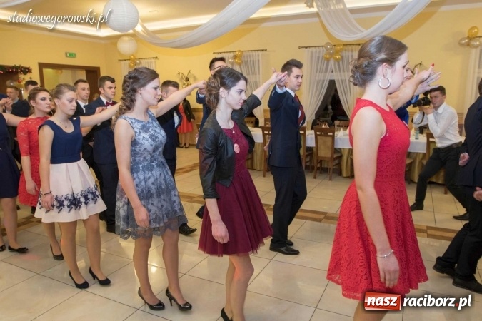 Zdjęcie w galerii na portalu naszraciborz.pl: Bal maturalny raciborskiego Mechanika  wiadomości z regionu