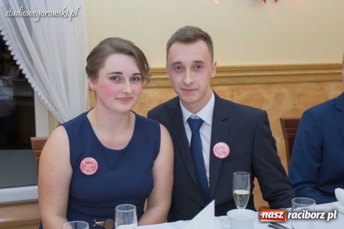 Zdjęcie w galerii na portalu naszraciborz.pl: Bal maturalny raciborskiego Mechanika  wiadomości z regionu