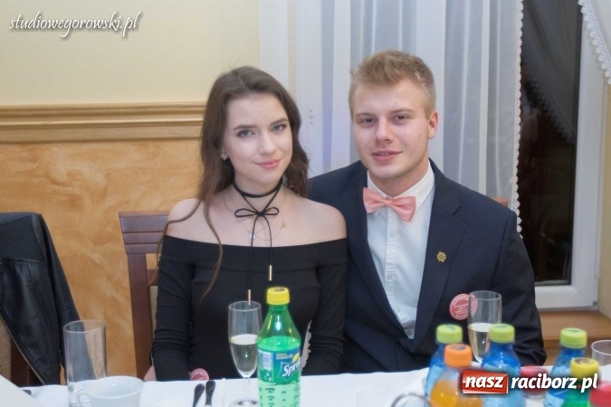 Zdjęcie w galerii na portalu naszraciborz.pl: Bal maturalny raciborskiego Mechanika  wiadomości z regionu