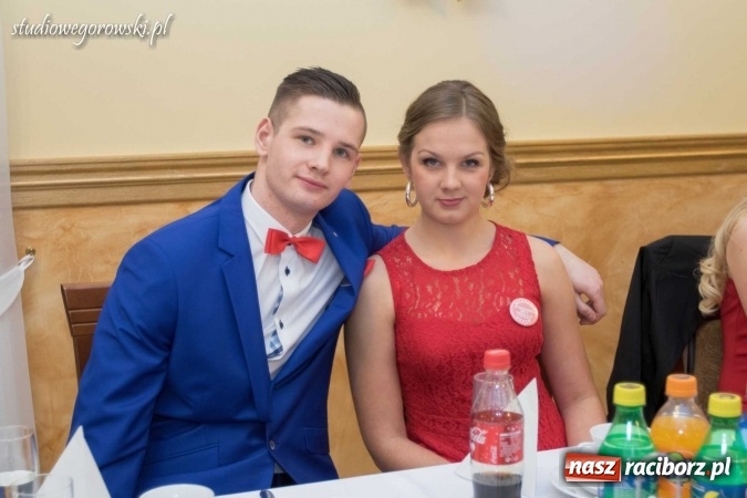 Zdjęcie w galerii na portalu naszraciborz.pl: Bal maturalny raciborskiego Mechanika  wiadomości z regionu