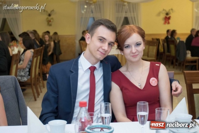 Zdjęcie w galerii na portalu naszraciborz.pl: Bal maturalny raciborskiego Mechanika  wiadomości z regionu