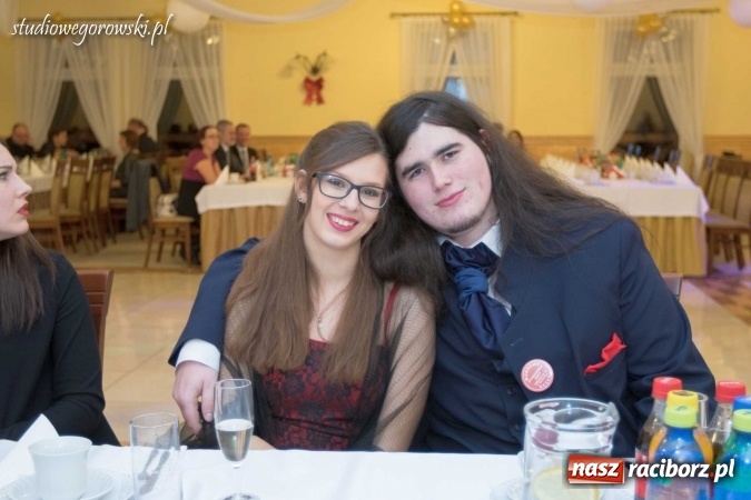 Zdjęcie w galerii na portalu naszraciborz.pl: Bal maturalny raciborskiego Mechanika  wiadomości z regionu