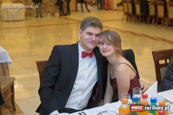 Zdjęcie w galerii na portalu naszraciborz.pl: Bal maturalny raciborskiego Mechanika  wiadomości z regionu