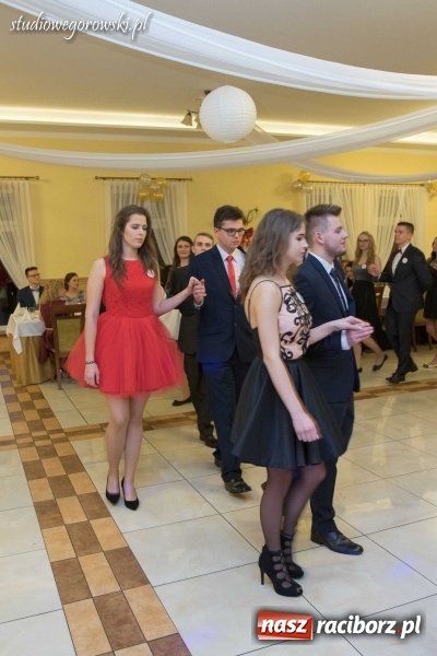 Zdjęcie w galerii na portalu naszraciborz.pl: Bal maturalny raciborskiego Mechanika  wiadomości z regionu