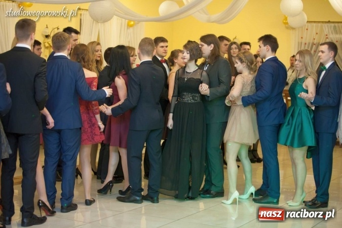 Zdjęcie w galerii na portalu naszraciborz.pl: Bal maturalny raciborskiego Mechanika  wiadomości z regionu