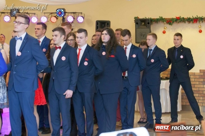 Zdjęcie w galerii na portalu naszraciborz.pl: Bal maturalny raciborskiego Mechanika  wiadomości z regionu