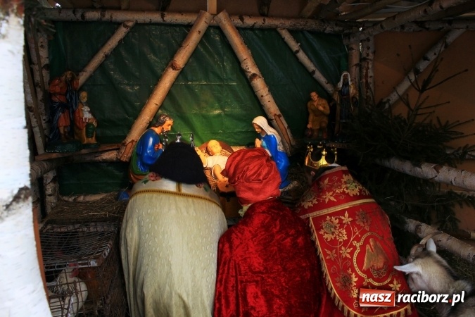 Zdjęcie w galerii na portalu naszraciborz.pl: Trzej Królowie pokłonili się Dzieciątku w Kobyli wiadomości z regionu