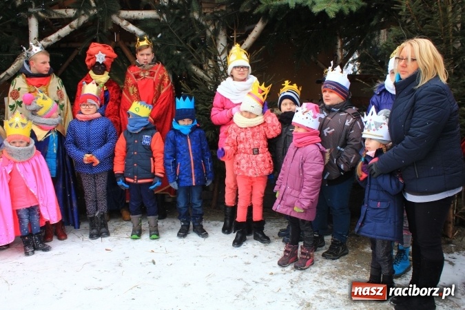 Zdjęcie w galerii na portalu naszraciborz.pl: Trzej Królowie pokłonili się Dzieciątku w Kobyli wiadomości z regionu