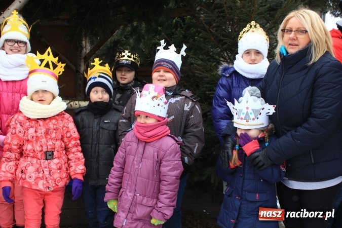 Zdjęcie w galerii na portalu naszraciborz.pl: Trzej Królowie pokłonili się Dzieciątku w Kobyli wiadomości z regionu