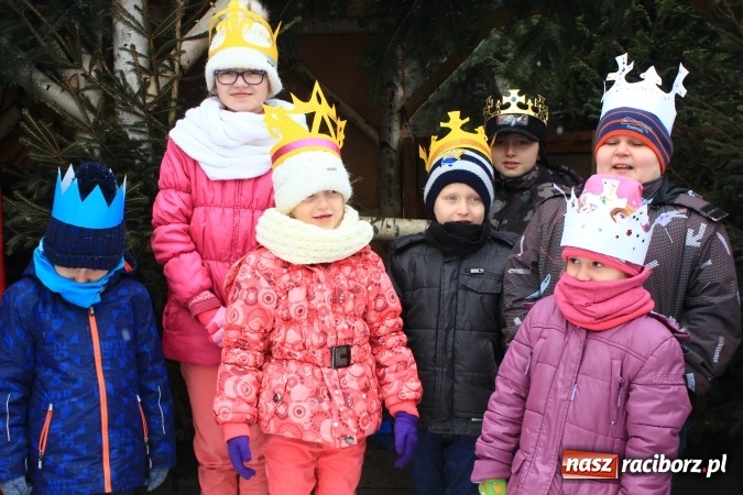 Zdjęcie w galerii na portalu naszraciborz.pl: Trzej Królowie pokłonili się Dzieciątku w Kobyli wiadomości z regionu