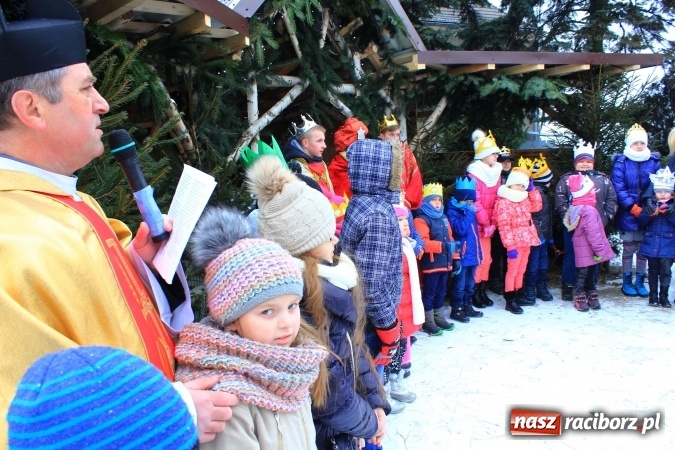 Zdjęcie w galerii na portalu naszraciborz.pl: Trzej Królowie pokłonili się Dzieciątku w Kobyli wiadomości z regionu