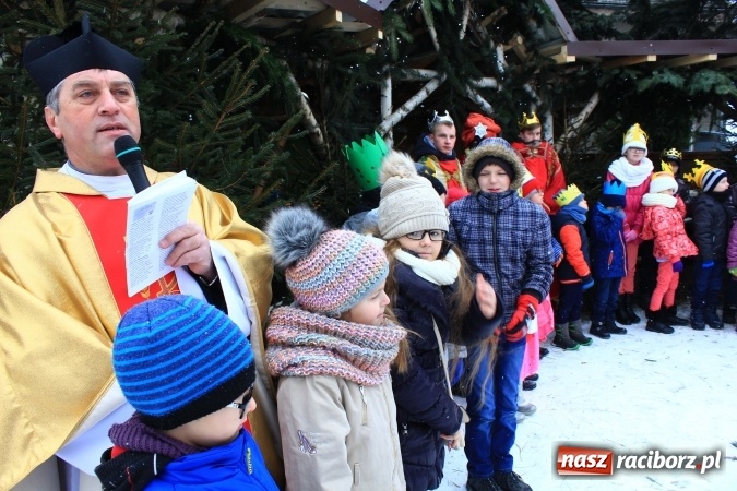Zdjęcie w galerii na portalu naszraciborz.pl: Trzej Królowie pokłonili się Dzieciątku w Kobyli wiadomości z regionu
