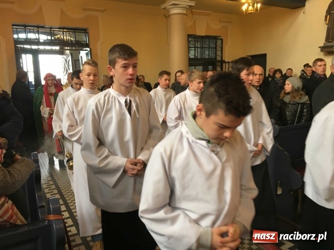 Zdjęcie w galerii na portalu naszraciborz.pl: Mali kolędnicy misyjni z Brzezia zebrali ponad 10 tys. złotych dla r&oacute;wieśnik&oacute;w z Tajlandii wiadomości z regionu