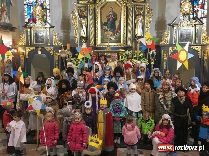 Zdjęcie w galerii na portalu naszraciborz.pl: Mali kolędnicy misyjni z Brzezia zebrali ponad 10 tys. złotych dla r&oacute;wieśnik&oacute;w z Tajlandii wiadomości z regionu