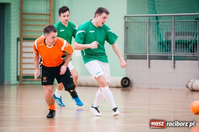 Zdjęcie w galerii na portalu naszraciborz.pl: Świąteczny piątek z HLPN wiadomości z regionu