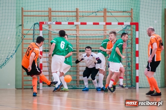 Zdjęcie w galerii na portalu naszraciborz.pl: Świąteczny piątek z HLPN wiadomości z regionu