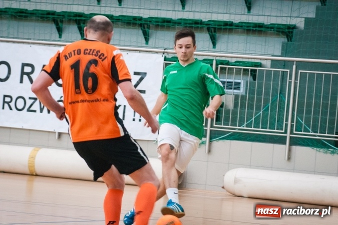 Zdjęcie w galerii na portalu naszraciborz.pl: Świąteczny piątek z HLPN wiadomości z regionu