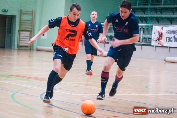 Zdjęcie w galerii na portalu naszraciborz.pl: Świąteczny piątek z HLPN wiadomości z regionu